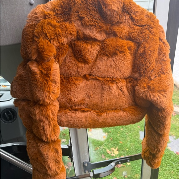 Faux Fur Orange Jacket - Picture 5 of 8